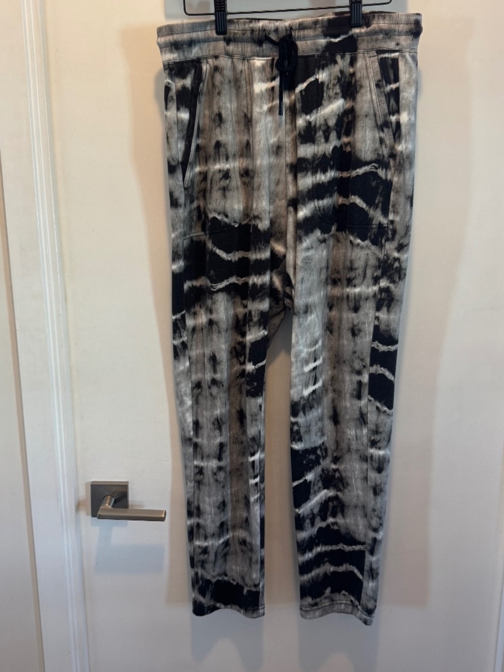 Nicole Miller Women’s Tie-Dye Sweatpants Black/White Size Medium